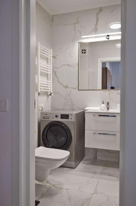Eliza'S Apartment By Oasis Homes Oradea Zewnętrze zdjęcie